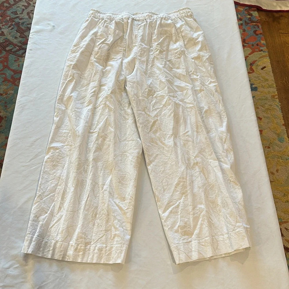 Lane Bryant Floral Print Soft Wide Leg Pant pull on pants size 18 EUC - Picture 5 of 5